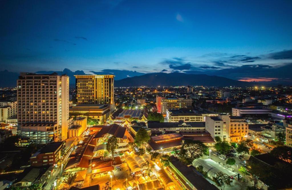Oyo 412 7 Days Hotel Chiang Mai Zewnętrze zdjęcie