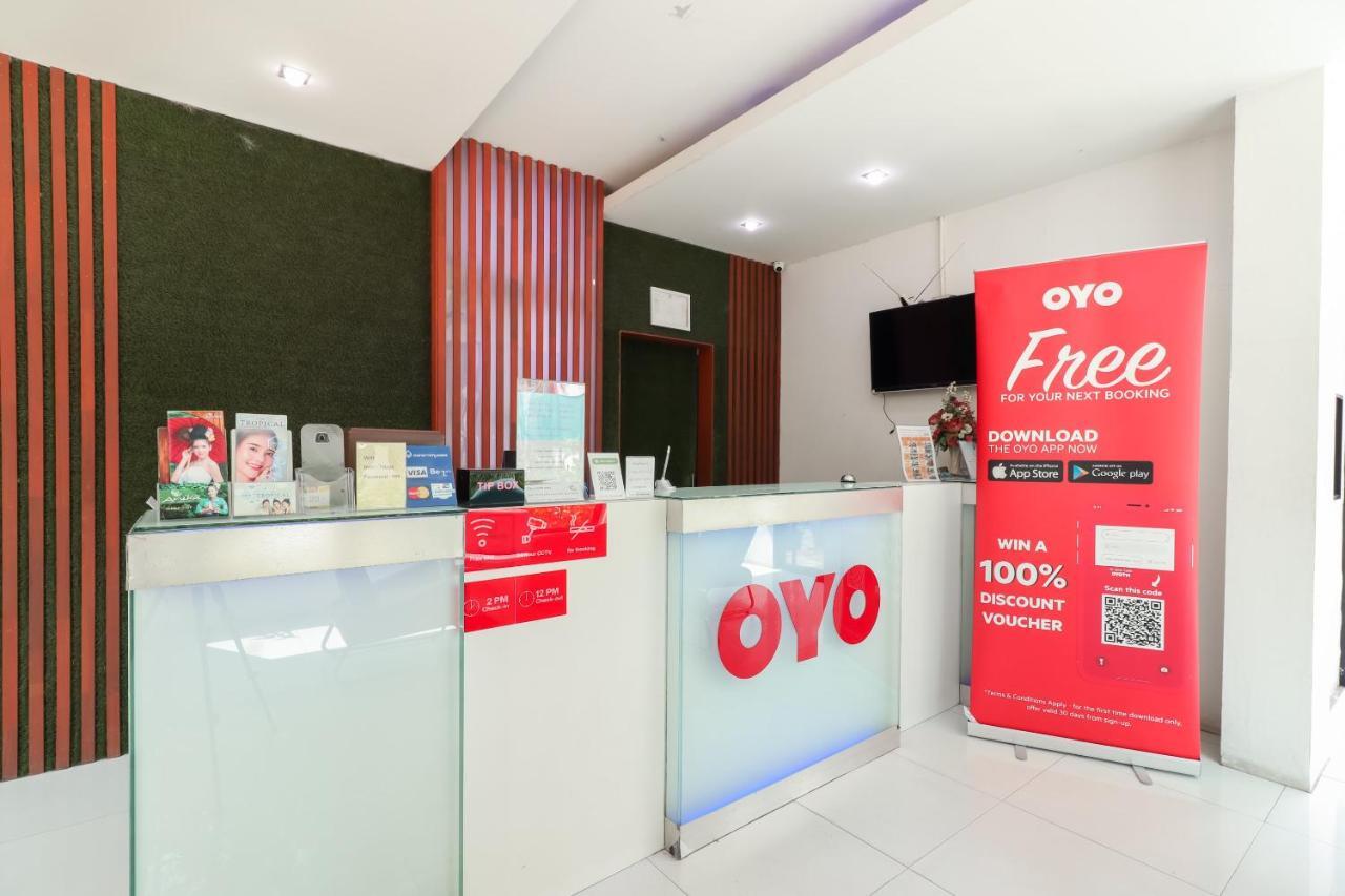 Oyo 412 7 Days Hotel Chiang Mai Zewnętrze zdjęcie