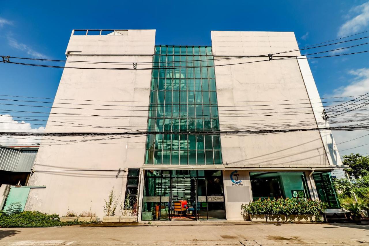 Oyo 412 7 Days Hotel Chiang Mai Zewnętrze zdjęcie